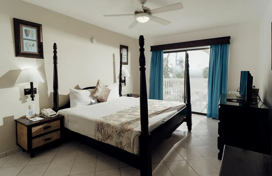 Lifestyle Tropical Beach Resort & Spa All Inclusive (Adults Only)-1